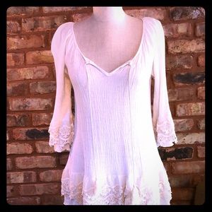 Cream tunic top with lace detail